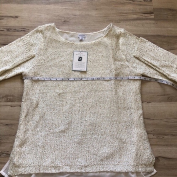 BNWT!! Lightweight Knit Sequin Jaclyn Smith Sweater - Picture 6 of 9